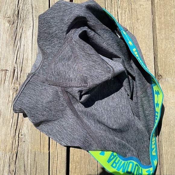 Under Armour Shorts - Picture 3 of 3